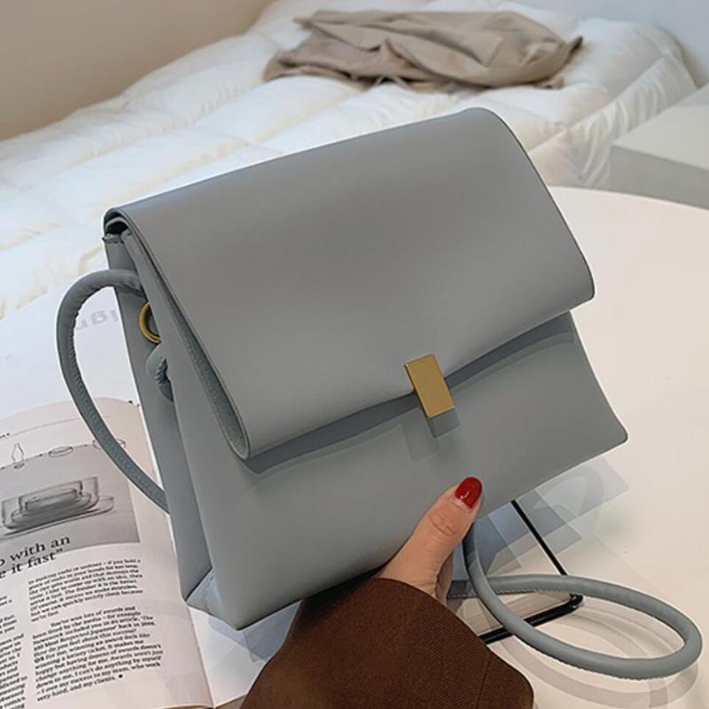 Solid color Square Crossbody bag 2021 New High-quality PU Leather Women's Designer Handbag High capacity Shoulder Messenger Bag, Black
Solid color Square Crossbody bag 2021 New High-quality PU Leather Women's Designer Handbag High capacity Shoulder Messenger Bag, Black