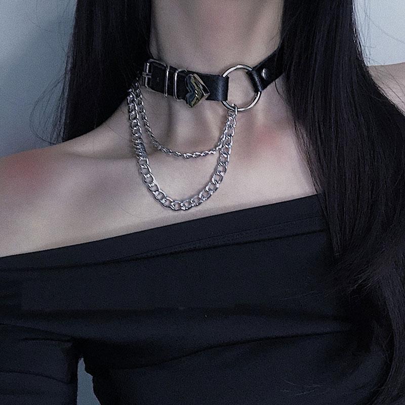 Chokers Metal Chain Love Pendant Gothic Leather Clavicle Choker Necklace For Women Cool Girl Punk Hip Hop Jewelry Party
Chokers Metal Chain Love Pendant Gothic Leather Clavicle Choker Necklace For Women Cool Girl Punk Hip Hop Jewelry Party