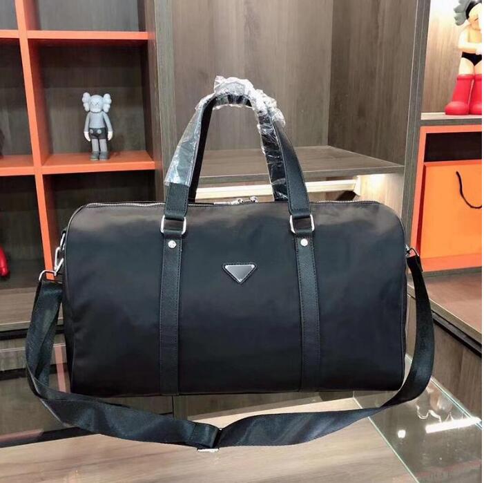 Travel bag men's business trip handbag large-capacity short-distance sports luggage fitness shoulder messenger 2021
Travel bag men's business trip handbag large-capacity short-distance sports luggage fitness shoulder messenger 2021
