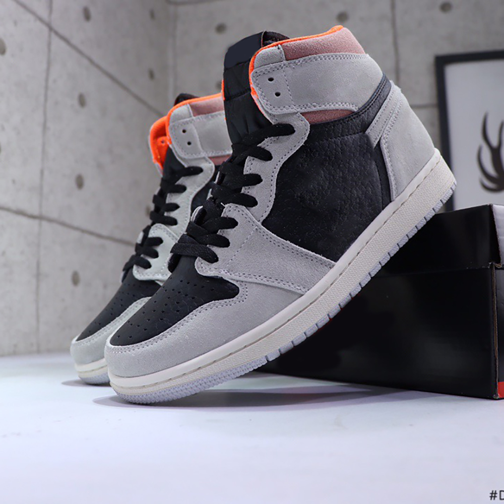 2021 High Quality Jumpman Women's Basketball Shoes Men's 1 S Gray/Black Splicing Outdoor Sports
2021 High Quality Jumpman Women's Basketball Shoes Men's 1 S Gray/Black Splicing Outdoor Sports