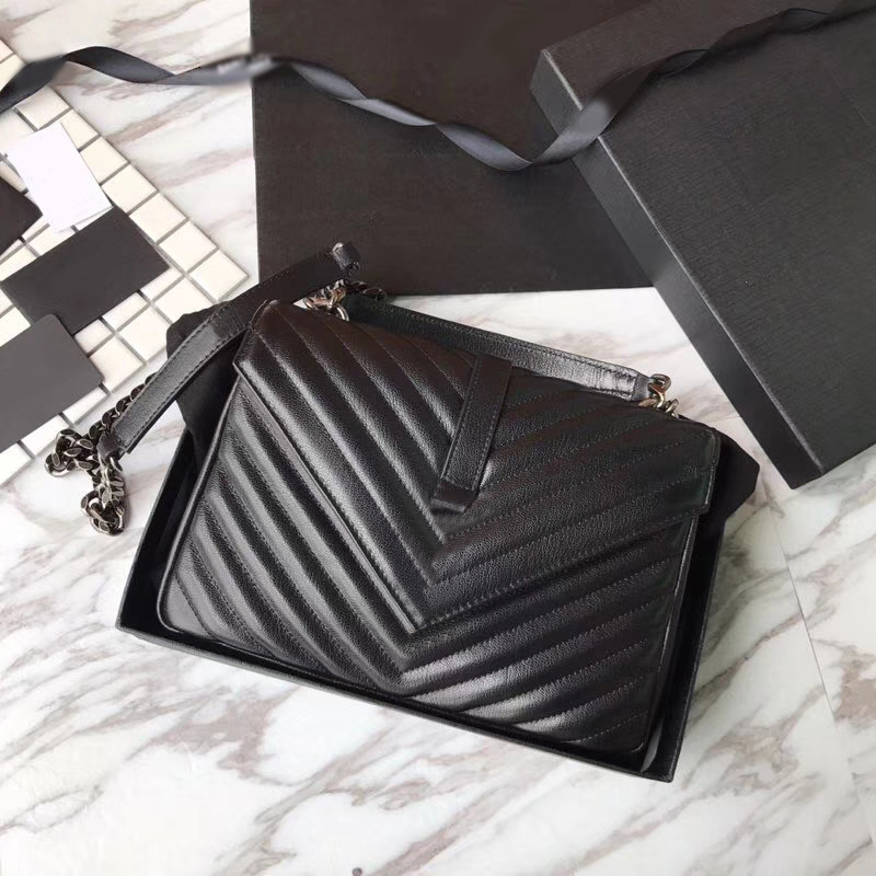 The latest version of 2021 shoulder bag Hot and explosive style It can be on any occasion You're the only one in the bag thisyearfashionbags
The latest version of 2021 shoulder bag Hot and explosive style It can be on any occasion You're the only one in the bag thisyearfashionbags