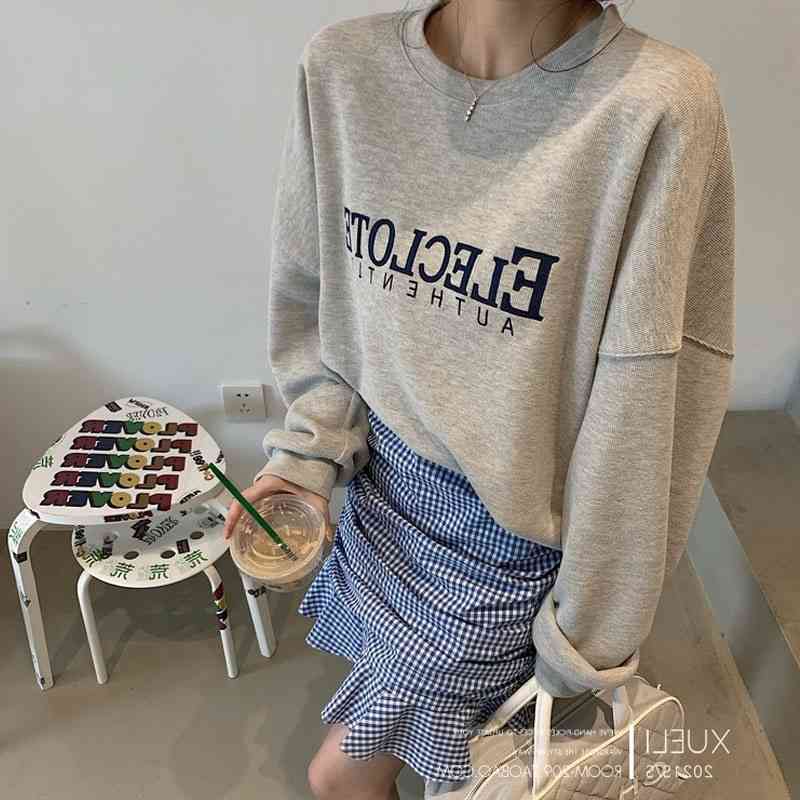Create an American College style embroidered letter long sleeve sweater for women's 2021 new Korean loose top, Black
Create an American College style embroidered letter long sleeve sweater for women's 2021 new Korean loose top, Black