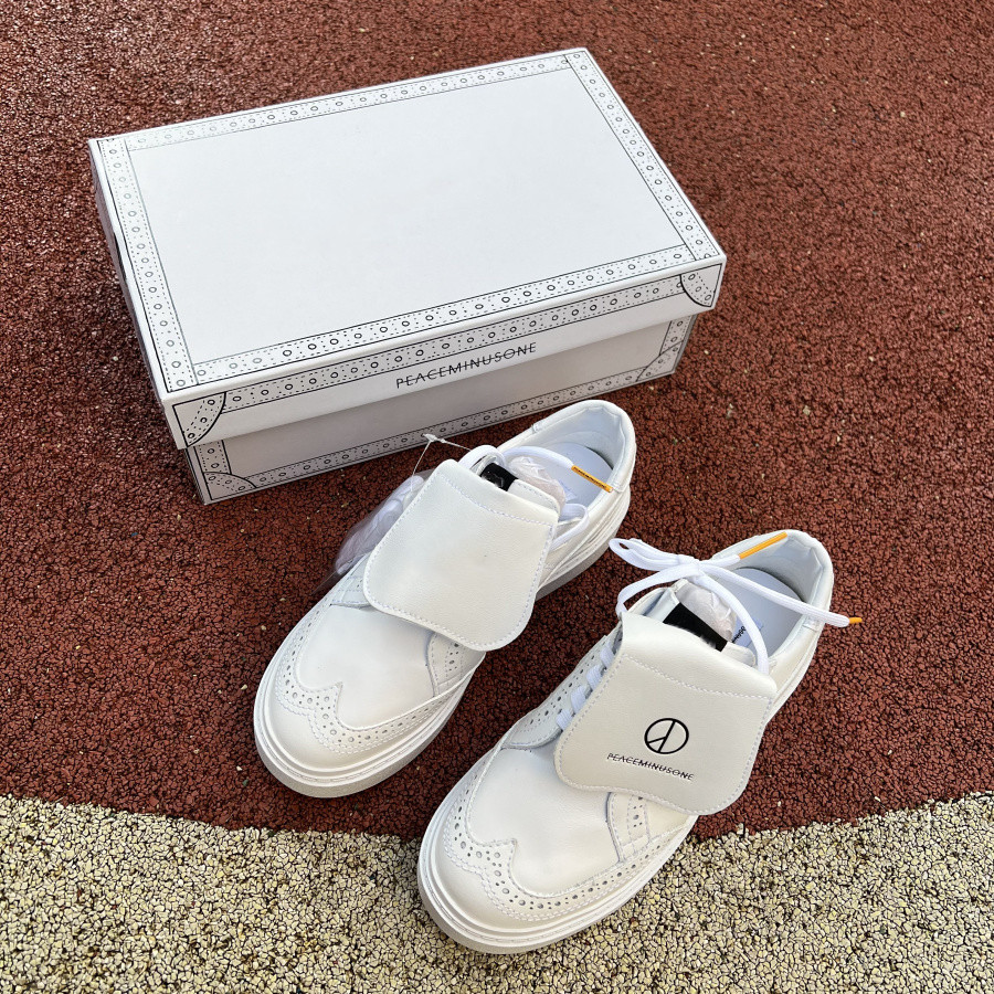 Kwondo 1 G-Dragon Peaceminusone Triple White Running Shoes Designer Sneakers Trainers top quality size 36-46 with box
Kwondo 1 G-Dragon Peaceminusone Triple White Running Shoes Designer Sneakers Trainers top quality size 36-46 with box