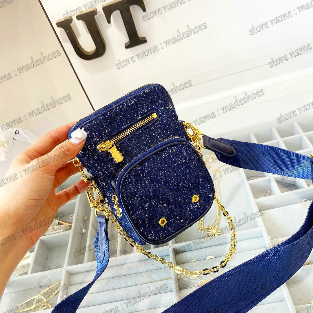 Utility Phone Sleeve Chain Shoulder Bag Blue Denim Jacquard Womens Designer Bag Flower Letter Luxurys Mini Pocket Flap Designers Cross Body Monograms Message Bags
Utility Phone Sleeve Chain Shoulder Bag Blue Denim Jacquard Womens Designer Bag Flower Letter Luxurys Mini Pocket Flap Designers Cross Body Monograms Message Bags