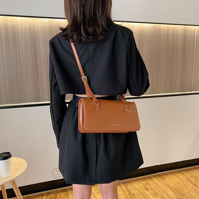 Ladies Mini Square Bag 2021 New PU Leather Shoulder Bag Messenger Designer Original Fashion Ladies Handbag, Black
Ladies Mini Square Bag 2021 New PU Leather Shoulder Bag Messenger Designer Original Fashion Ladies Handbag, Black