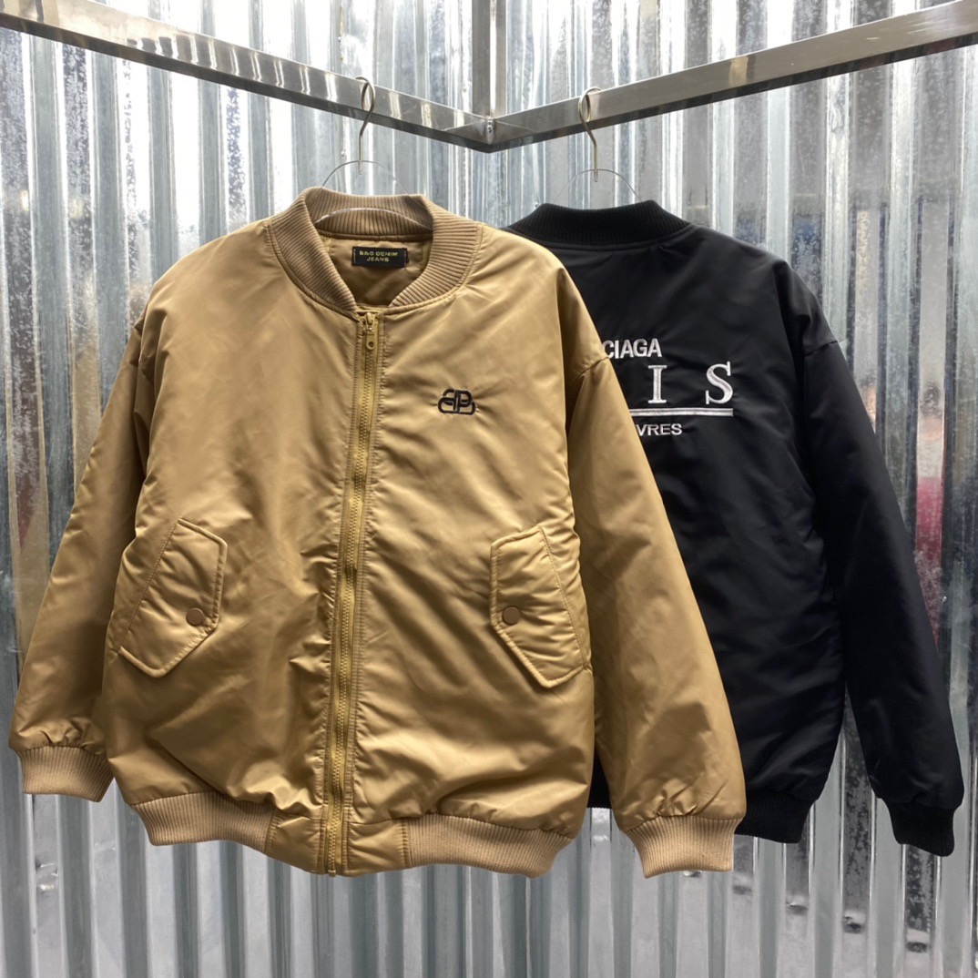 New Men's Trousers Early Autumn Joint Name Ins Wind Stereo Embroidery Black and White Stitching Zipper Closed Velvet Casual Pants Sweatshirts t-shirts w3e
New Men's Trousers Early Autumn Joint Name Ins Wind Stereo Embroidery Black and White Stitching Zipper Closed Velvet Casual Pants Sweatshirts t-shirts w3e