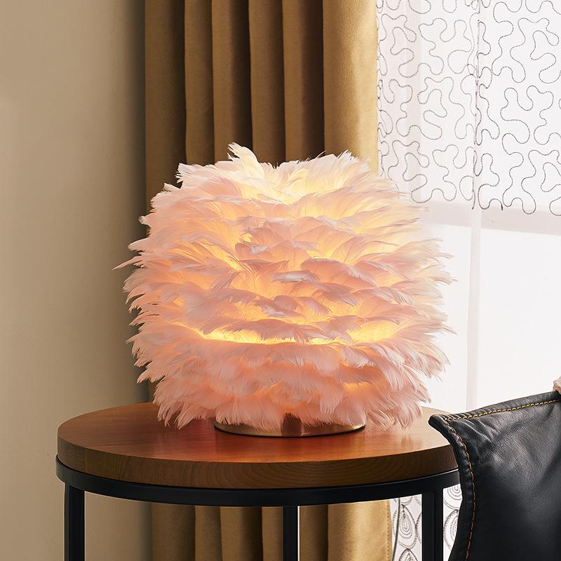 Table Lamps Creative Feather Drum Lamp Elegant Desk Night Light Fashion Modern Living Room Lighting E27
Table Lamps Creative Feather Drum Lamp Elegant Desk Night Light Fashion Modern Living Room Lighting E27