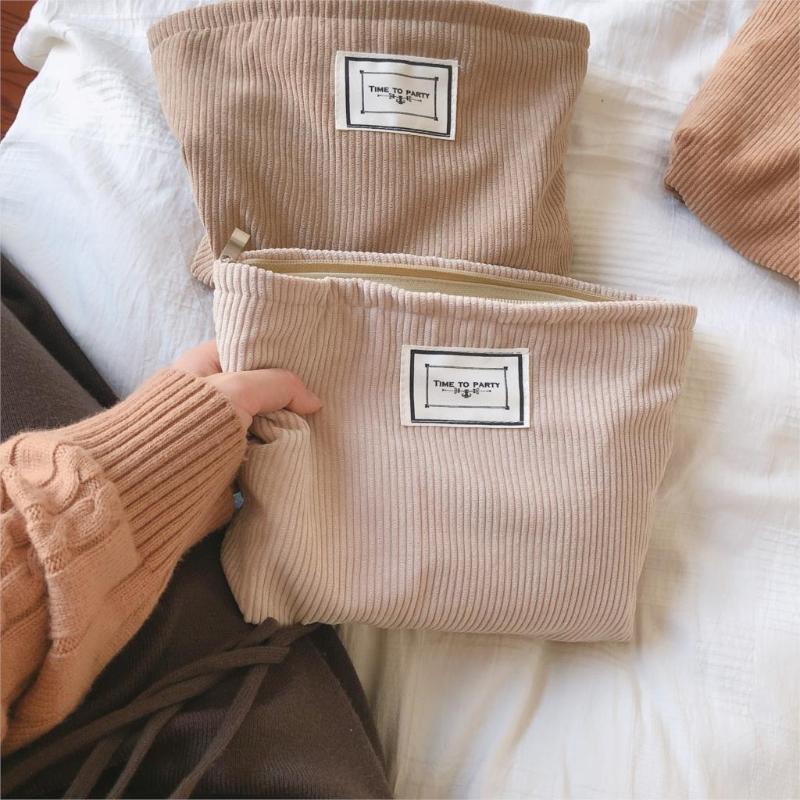 Corduroy Cosmetic Bag Korean Solid Color Wash Bag Cloth Clutch Travel Makeup Storage Organizer Girl Beauty Case, Beige
Corduroy Cosmetic Bag Korean Solid Color Wash Bag Cloth Clutch Travel Makeup Storage Organizer Girl Beauty Case, Beige