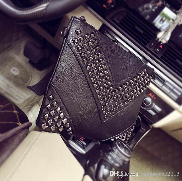 Factory wholesale brand bag rivets envelopes trend of Korean large multi function Fashion Shoulder Bag hand bag leather rivet personality
Factory wholesale brand bag rivets envelopes trend of Korean large multi function Fashion Shoulder Bag hand bag leather rivet personality