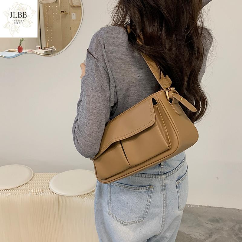 Vintage Baguettes Shape Women Shoulder Bags Designer Wide Strap Handbags Luxury Pu Leather Messenger Crossbody Bag Female Purses, Light brown
Vintage Baguettes Shape Women Shoulder Bags Designer Wide Strap Handbags Luxury Pu Leather Messenger Crossbody Bag Female Purses, Light brown