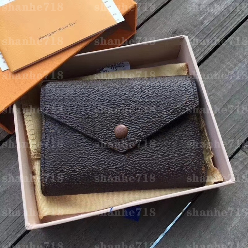 Real Cowhide Emboss EMILIE Josephine Fold Long Wallets Sarah Coin Purse Designer Luxury Women Clutch Bags Lady Flap Purses Passport ID Credit Card Holder, Add box
Real Cowhide Emboss EMILIE Josephine Fold Long Wallets Sarah Coin Purse Designer Luxury Women Clutch Bags Lady Flap Purses Passport ID Credit Card Holder, Add box
