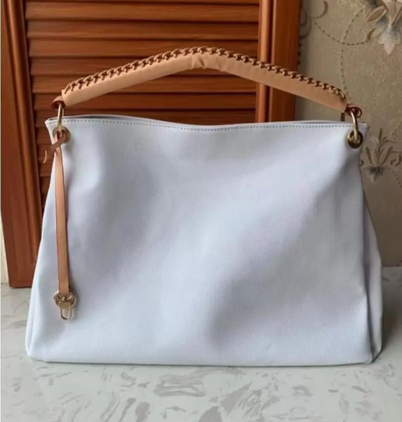 Backpack Handbags Bag Classic Fashion All Match Trend One Shoulder Stitching Retro Ladies Chain HandtaschebagA5, Old flower
Backpack Handbags Bag Classic Fashion All Match Trend One Shoulder Stitching Retro Ladies Chain HandtaschebagA5, Old flower