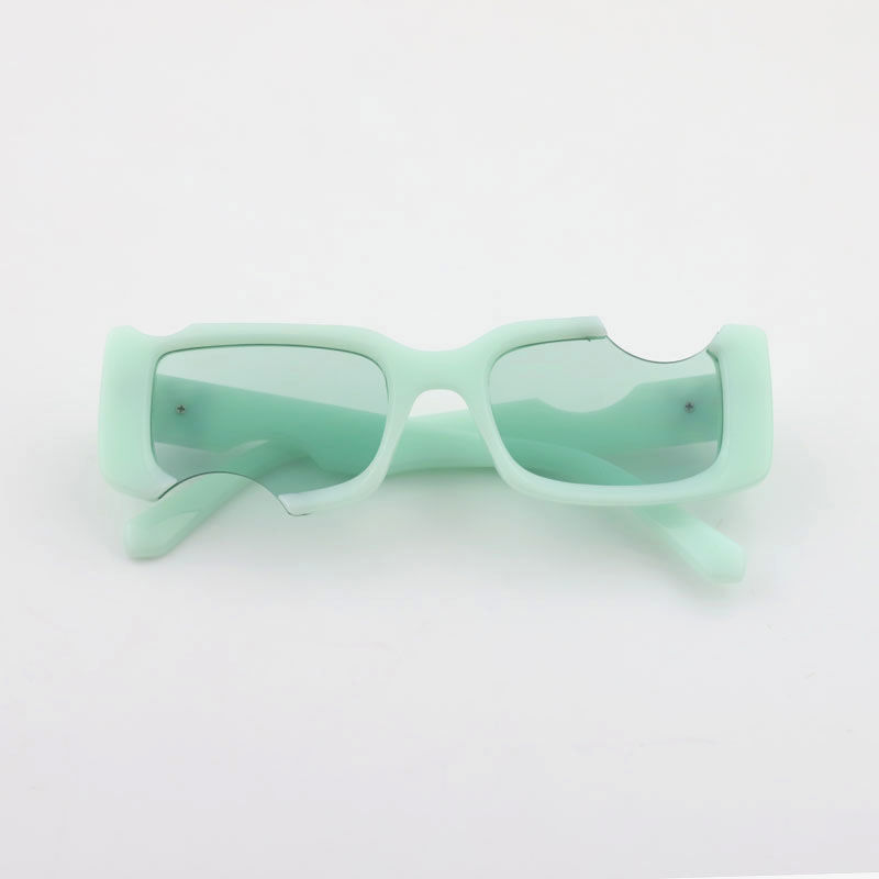 Europe and the United States Mint Green Gap hole Sunglasses Women 2021 new fashion brand hip hop Sunglasses men's super fire
Europe and the United States Mint Green Gap hole Sunglasses Women 2021 new fashion brand hip hop Sunglasses men's super fire