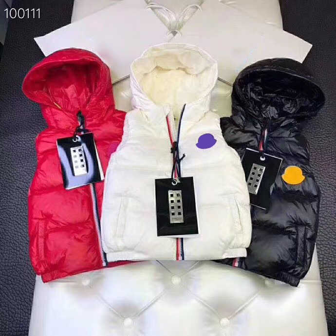 Designer Monclair mens down vest Children's French brand joint sleeveless luxury Fashion girls boys coat, Black;white
Designer Monclair mens down vest Children's French brand joint sleeveless luxury Fashion girls boys coat, Black;white