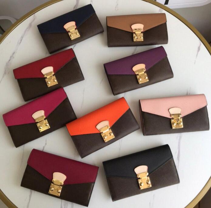 2022 Fashion flowers designer wallets luxurys Men Women leather bags High Quality Classic Letters Key coin Purse Original Box Plaid card holder, Only box
2022 Fashion flowers designer wallets luxurys Men Women leather bags High Quality Classic Letters Key coin Purse Original Box Plaid card holder, Only box