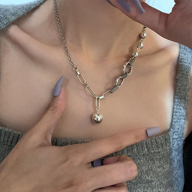 Pendant Necklaces Fashion Necklace For Women Spherical Simple O-shaped Clavicle Chain Light Luxury Jewelry Wholesale Gothic
Pendant Necklaces Fashion Necklace For Women Spherical Simple O-shaped Clavicle Chain Light Luxury Jewelry Wholesale Gothic