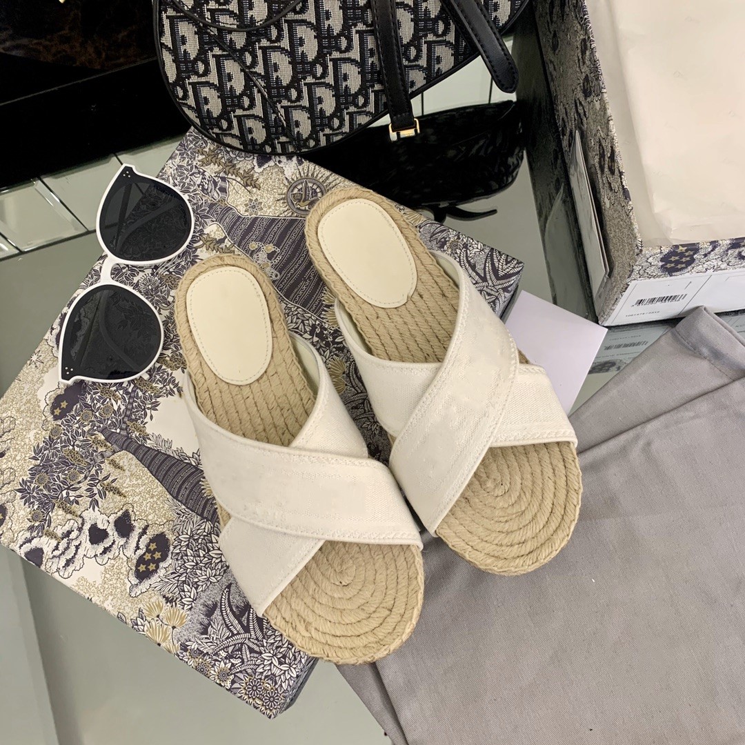 Luxury Fisherman Resort Series Straw Cross Slipper Embroidered Fisherman Slipper Top Quality Ladies Slipper size 35-39, Black
Luxury Fisherman Resort Series Straw Cross Slipper Embroidered Fisherman Slipper Top Quality Ladies Slipper size 35-39, Black