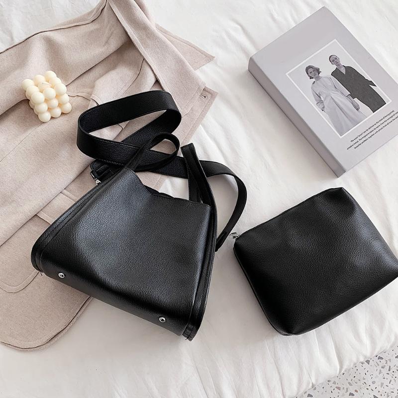 Solid Color Shoulder Messenger Bag Fashion Simple PU Leather Composite Set Handbags Totes Women Large Large Capacity Clutch Bags, Black
Solid Color Shoulder Messenger Bag Fashion Simple PU Leather Composite Set Handbags Totes Women Large Large Capacity Clutch Bags, Black