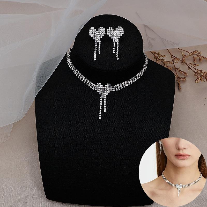 Earrings & Necklace Heart-Shaped Tassel Choker Pendant Collarbone Chain Female Trend Go With Love 2021, Silver
Earrings & Necklace Heart-Shaped Tassel Choker Pendant Collarbone Chain Female Trend Go With Love 2021, Silver