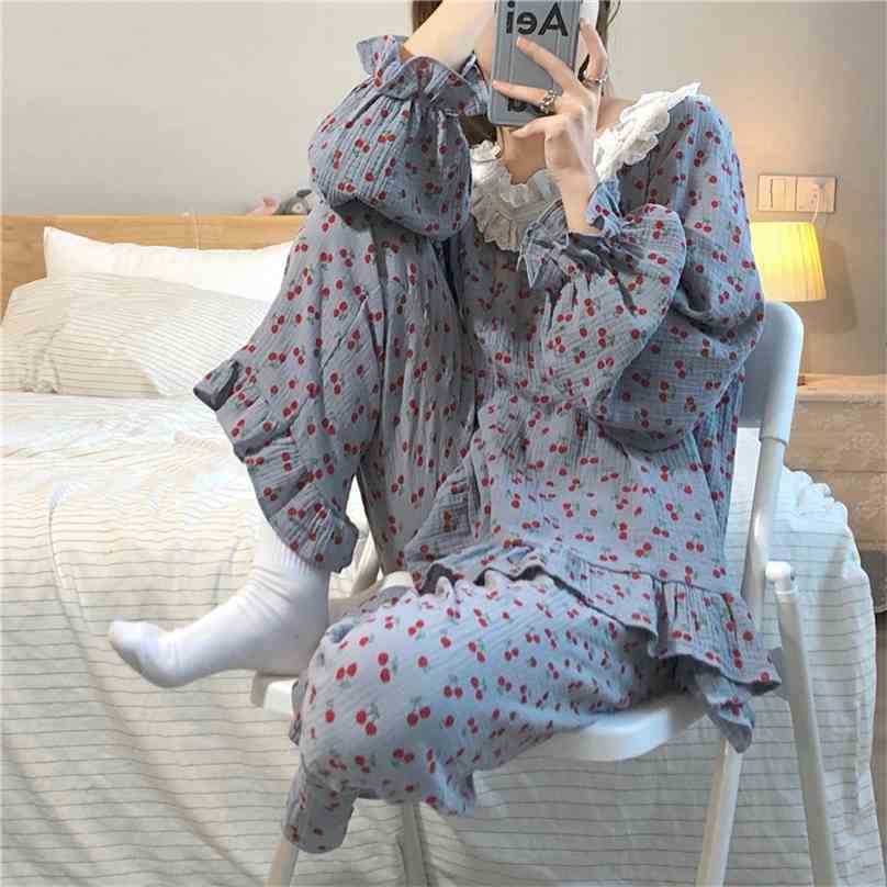 Two Piece Suit Sets Cherry Printing Nightwear Sweet Soft Casual Homewear Elegant Loose Fashion Home Pajamas 210525, Photo color
Two Piece Suit Sets Cherry Printing Nightwear Sweet Soft Casual Homewear Elegant Loose Fashion Home Pajamas 210525, Photo color