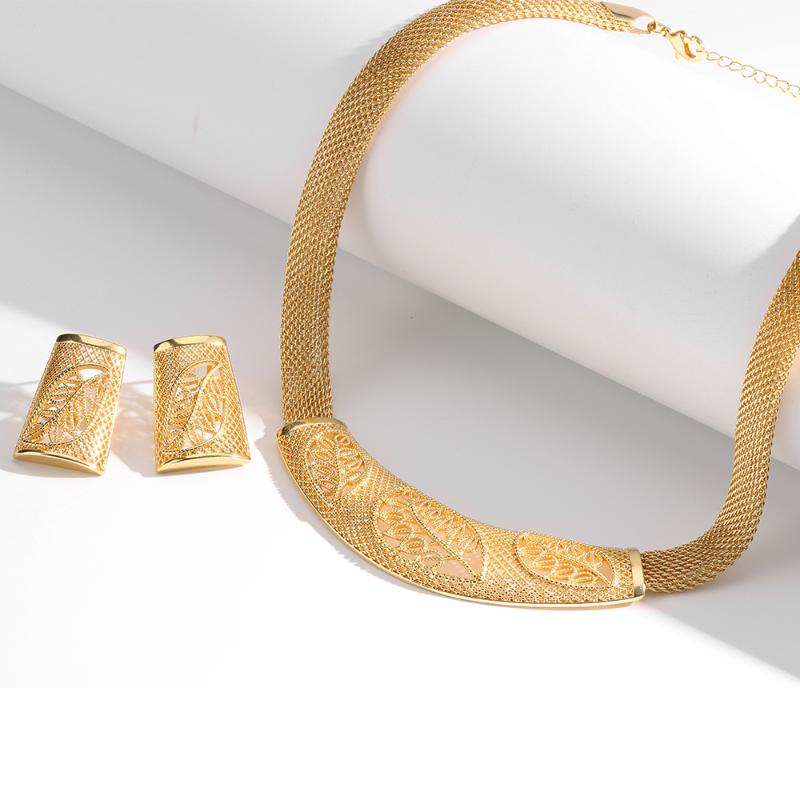 Earrings & Necklace Gold Plated Jewelry Set For Women African Bridal Leaf And Dubai Nigerian Wedding Jewellery, Silver
Earrings & Necklace Gold Plated Jewelry Set For Women African Bridal Leaf And Dubai Nigerian Wedding Jewellery, Silver