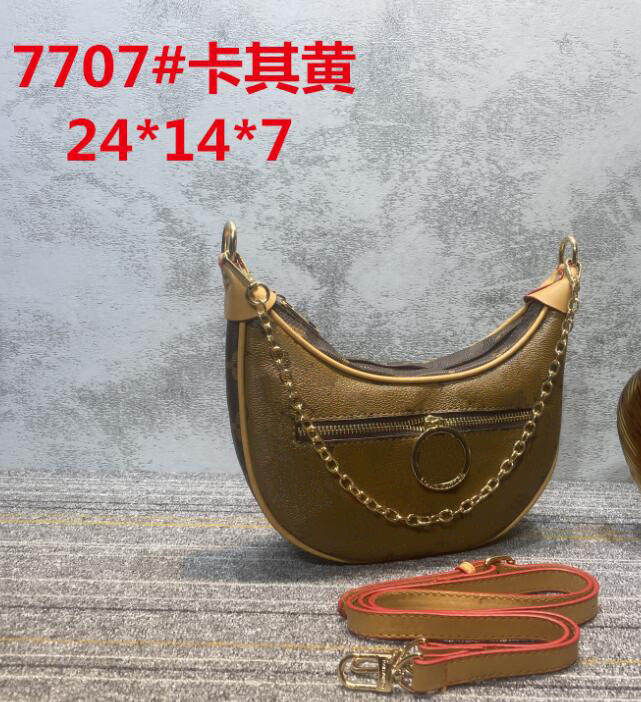 Luxurys Designers Handbags Purses bag zipper Women Brand Tote Pupil Real Leather Shoulder 105
Luxurys Designers Handbags Purses bag zipper Women Brand Tote Pupil Real Leather Shoulder 105