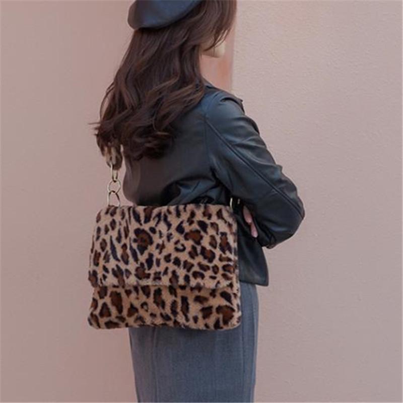 Fashion Leopard Print Crossbody Handbag Women Plush Soft Casual Shoulder Bags Female Messenger Shopping Tote Bag Bolsas Feminina
Fashion Leopard Print Crossbody Handbag Women Plush Soft Casual Shoulder Bags Female Messenger Shopping Tote Bag Bolsas Feminina
