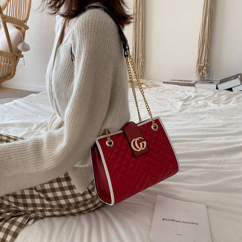 Lingge Chain Bag Fashion Korean version net red single shoulder fashion women's texture small square bag
Lingge Chain Bag Fashion Korean version net red single shoulder fashion women's texture small square bag