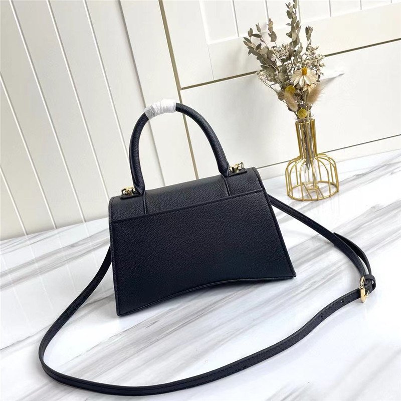 2021 Genuine Leather luxury designer handbag high quality women's fashion classic one shoulder portable bag Plain(, See chart 2
2021 Genuine Leather luxury designer handbag high quality women's fashion classic one shoulder portable bag Plain(, See chart 2