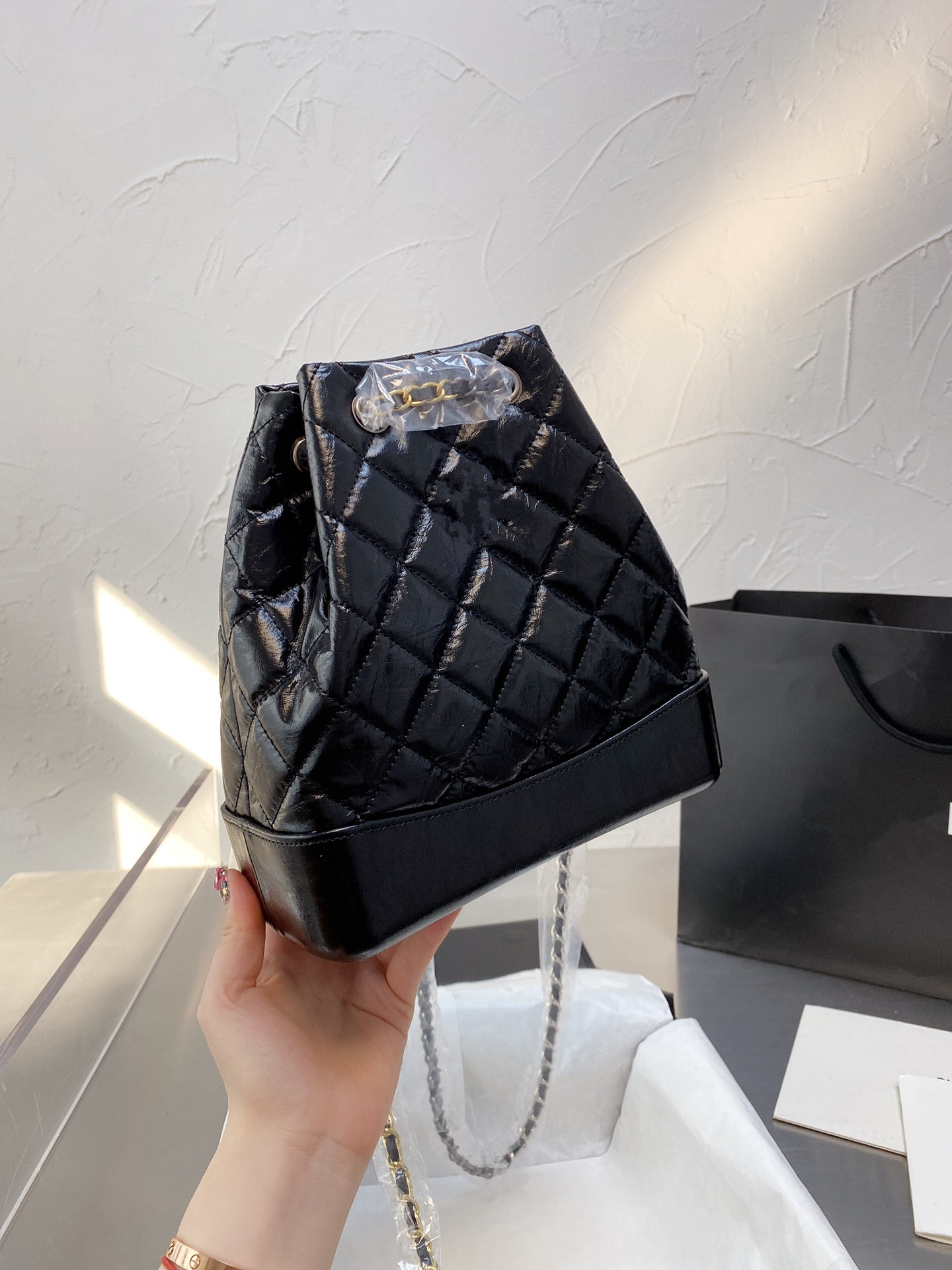 2021 latest fashion lady's chain messenger bag, designer high-quality handbag rhombus backpack CC, For shipping
2021 latest fashion lady's chain messenger bag, designer high-quality handbag rhombus backpack CC, For shipping