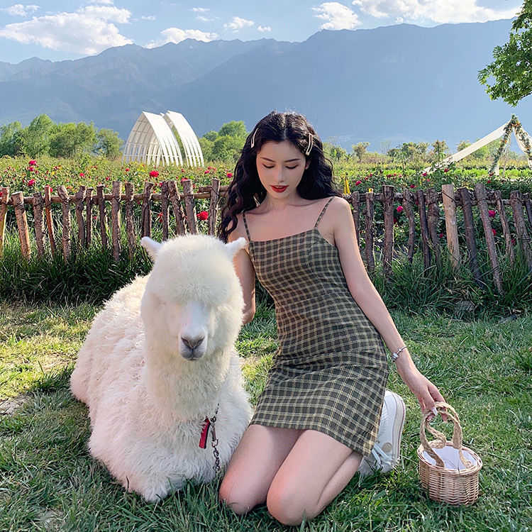 Dress Only] Spring Korean foreign style versatile avocado fruit green retro plaid dress short women 210623