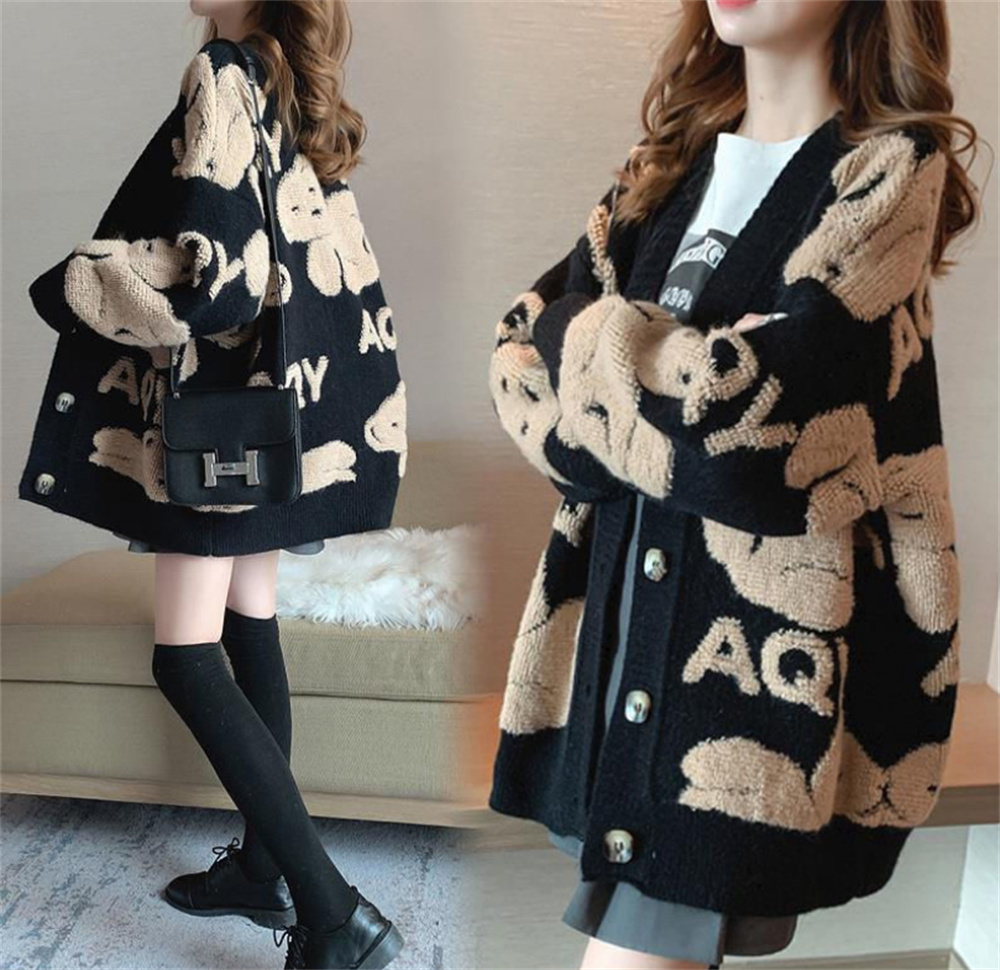 Fashion Women Sweaters Knit Designer V-neck print knitted cardigan girl loose long-sleeved Sweater coat Autumn Winter Sweat Coats Size S-2XL, No sale
Fashion Women Sweaters Knit Designer V-neck print knitted cardigan girl loose long-sleeved Sweater coat Autumn Winter Sweat Coats Size S-2XL, No sale