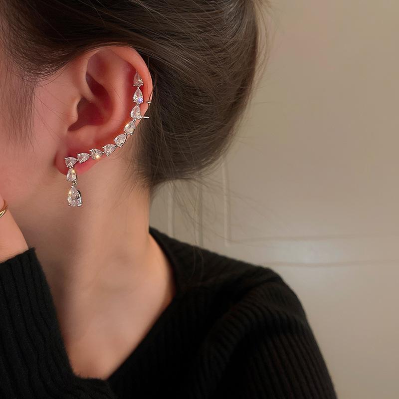 Clip-on & Screw Back Arrival Fashion Clip Earrings Metal Trendy Water Drop Women Korean Ins Zircon Simple Elegant Female Jewelry, Silver
Clip-on & Screw Back Arrival Fashion Clip Earrings Metal Trendy Water Drop Women Korean Ins Zircon Simple Elegant Female Jewelry, Silver