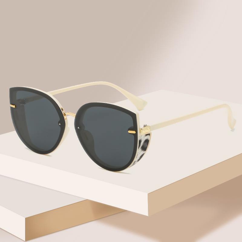 Luxury designer Women Fashion Sunglasses Polarized Resin Lens Vintage Sun Glasses Butterfly Adumbral JC474
Luxury designer Women Fashion Sunglasses Polarized Resin Lens Vintage Sun Glasses Butterfly Adumbral JC474