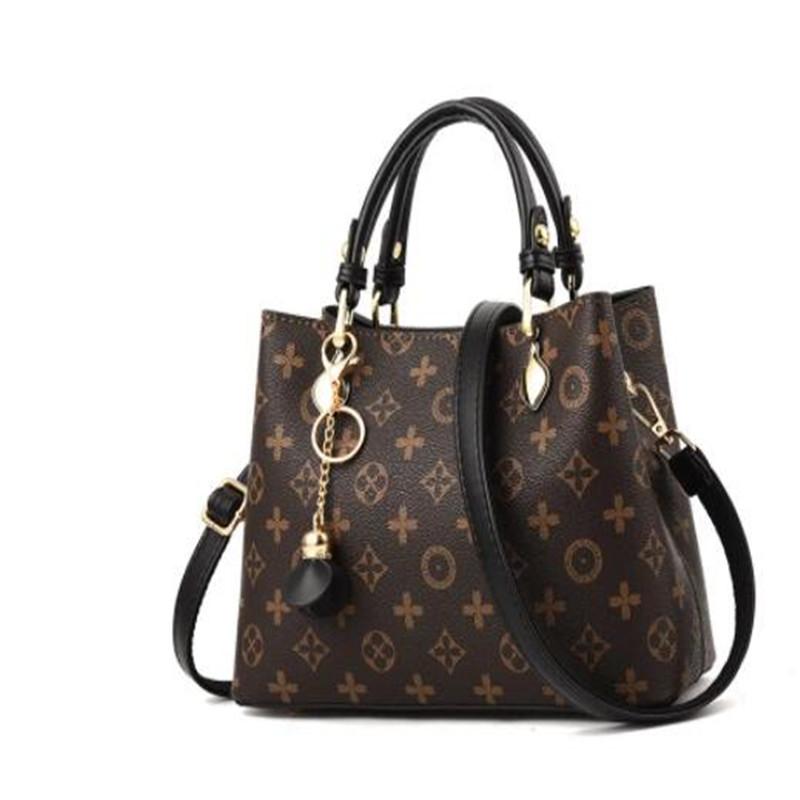 2021 Female Tote Bag Designers Luxury Handbags Printed Bucket simple women Famous Brand Shoulder Ladies Bolsos gzM, Red
2021 Female Tote Bag Designers Luxury Handbags Printed Bucket simple women Famous Brand Shoulder Ladies Bolsos gzM, Red