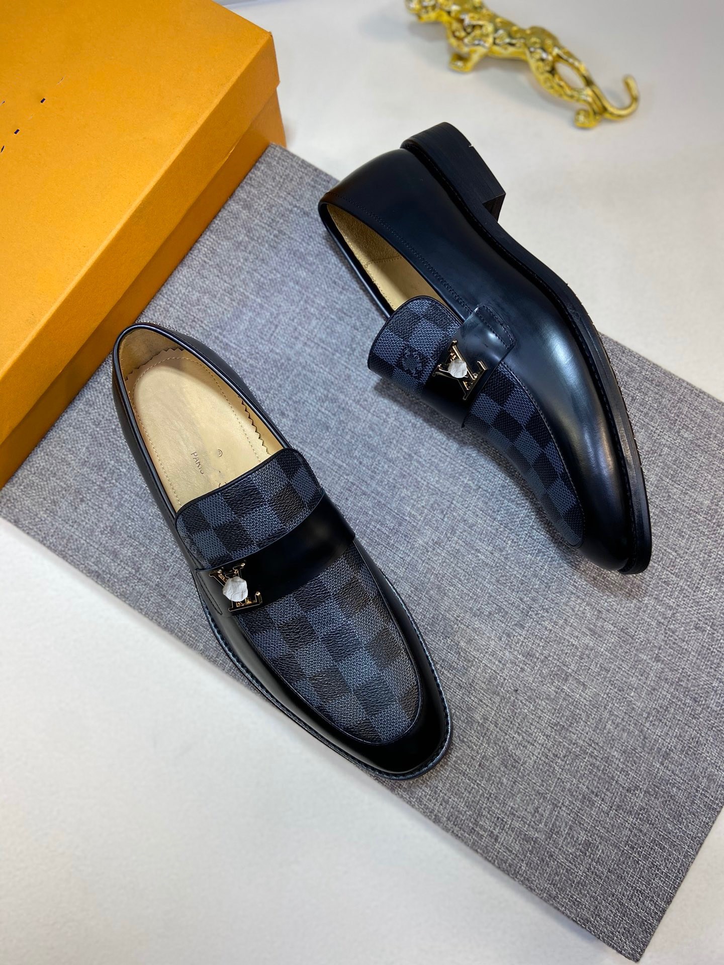 Gold Silver Luxury Men Casual Loafers Slip-on Shoe Lazy Prom Flats Wedding Party Designer Dress Shoes Sapato Social Masculino, #02
Gold Silver Luxury Men Casual Loafers Slip-on Shoe Lazy Prom Flats Wedding Party Designer Dress Shoes Sapato Social Masculino, #02