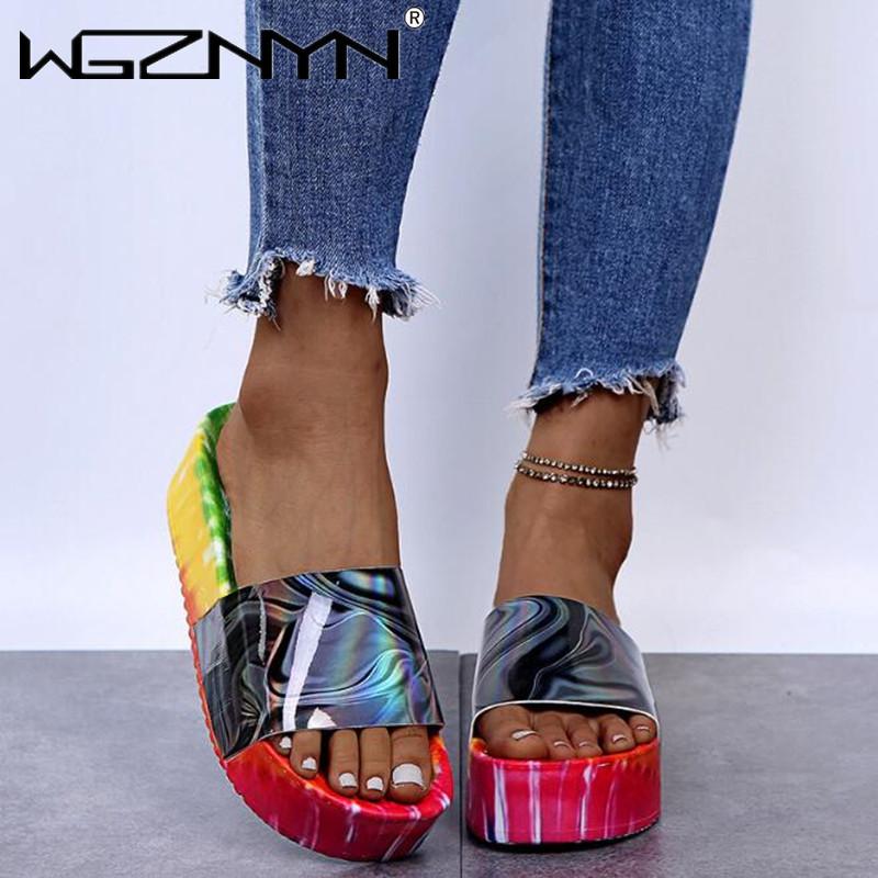 Women Slippers 2021 Summer Sandals Female Print Flat Platform Rainbow Color Woman Outdoor Slides Tie Dye Beach Shoes
Women Slippers 2021 Summer Sandals Female Print Flat Platform Rainbow Color Woman Outdoor Slides Tie Dye Beach Shoes