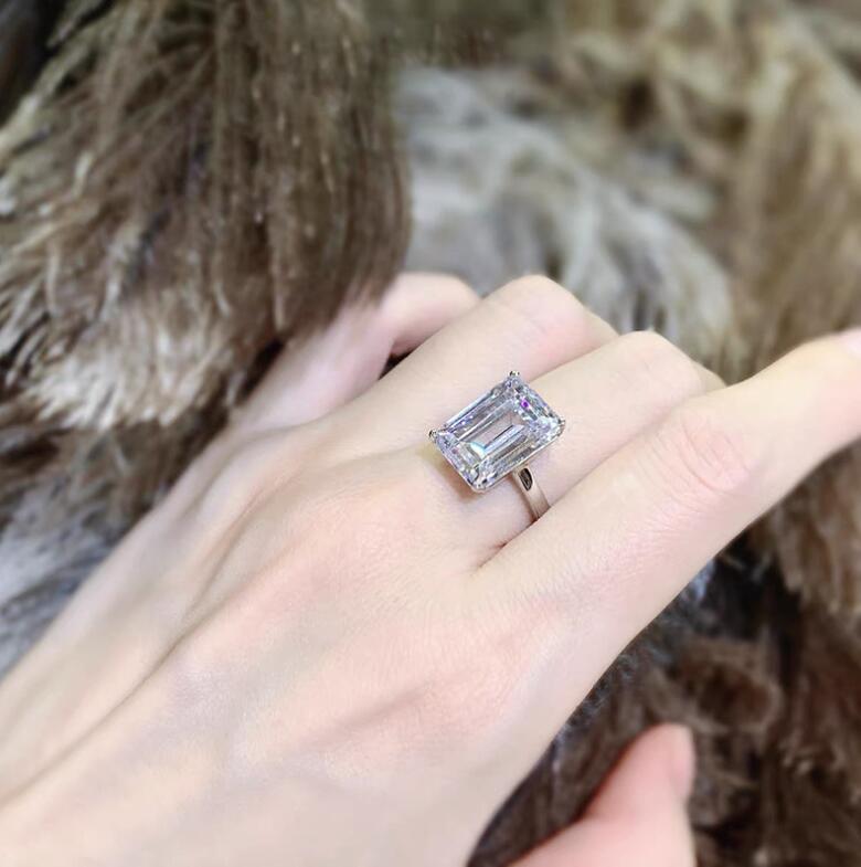 Ins Top Sell Wedding Rings Simple Fashion Jewelry 925 Sterling Silver Emerald Cut Large White Topaz CZ Diamond Party Women Open Adjustable Ring For Lo