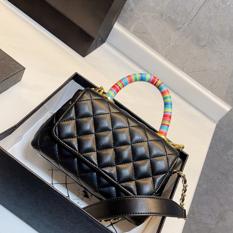 Handbags 2021 luxury single shoulder bag women's fashion CC brand designer's Genuine Leather underarm messenger Chainbag
Handbags 2021 luxury single shoulder bag women's fashion CC brand designer's Genuine Leather underarm messenger Chainbag