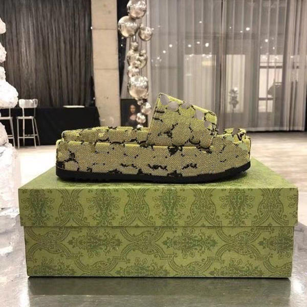 2021 women Slide Sandal Canvas Platform Slipper Real Leather Beige brick Red Colors Beach Slides Slippers Outdoor Party 35-42 mj002
2021 women Slide Sandal Canvas Platform Slipper Real Leather Beige brick Red Colors Beach Slides Slippers Outdoor Party 35-42 mj002