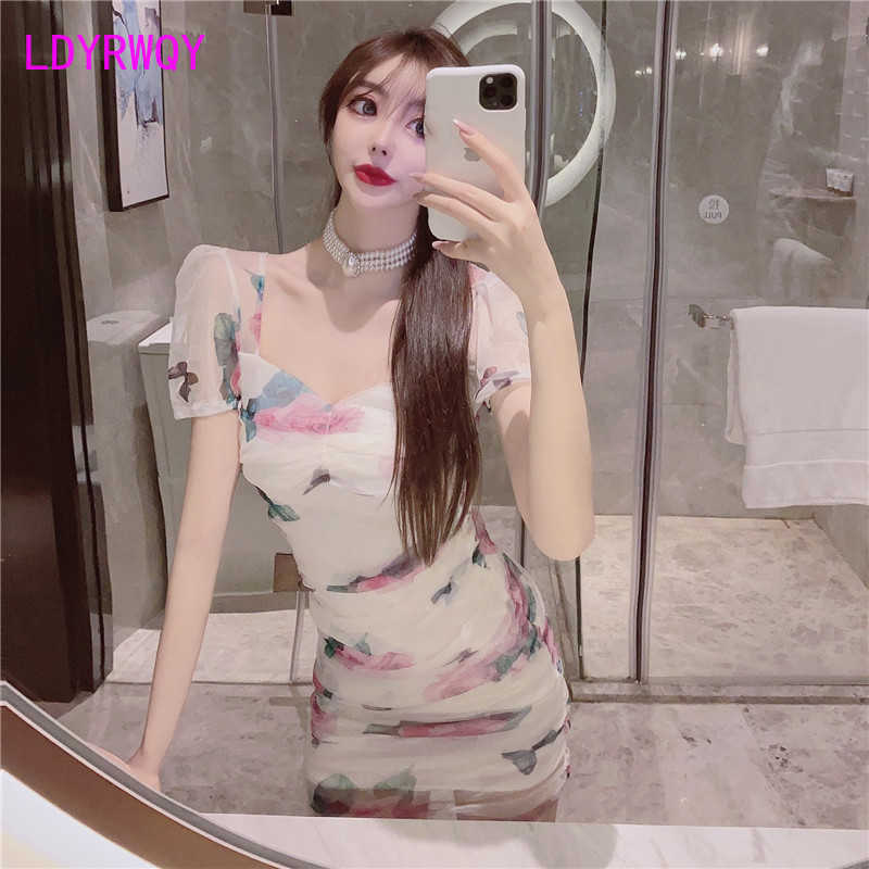 summer hair retro printing lace waist slimming bag hip short sleeve dres 210603, Mixed
summer hair retro printing lace waist slimming bag hip short sleeve dres 210603, Mixed