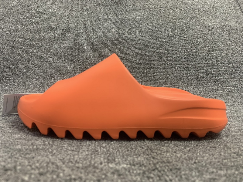 Top Sport Market 2021 Slides Slipper sandals Men Women Desert Sand Black Rubber Bone White Core Brown Enfora Blue Orange Resin Slide Foam Runner Moon shoesdisplay
Top Sport Market 2021 Slides Slipper sandals Men Women Desert Sand Black Rubber Bone White Core Brown Enfora Blue Orange Resin Slide Foam Runner Moon shoesdisplay
