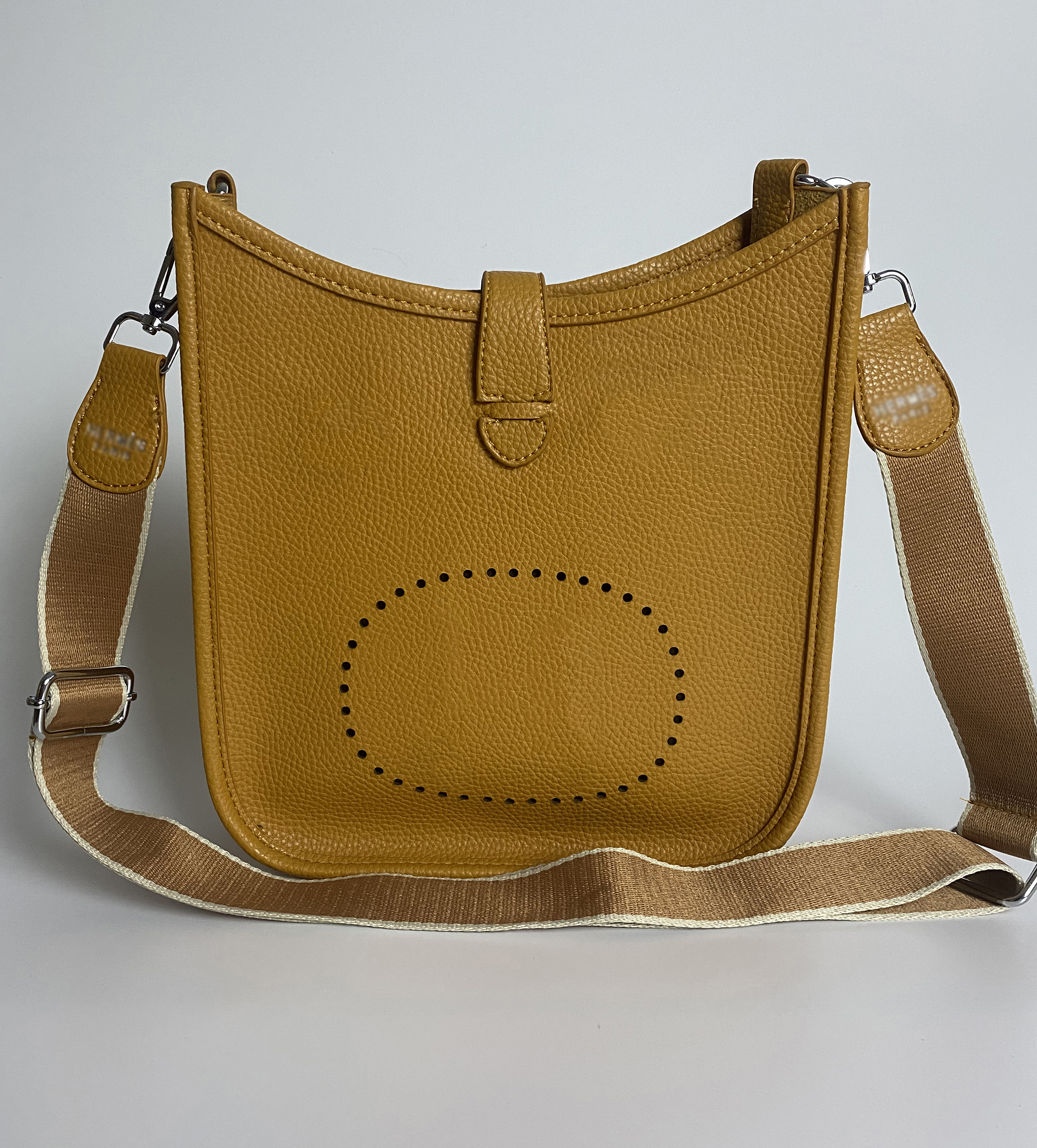 Luxurys Designers Bags evelyne leather Pure cowhide Clutch backpack Shoulder girl crossbody purses women wallet, Random wallet
Luxurys Designers Bags evelyne leather Pure cowhide Clutch backpack Shoulder girl crossbody purses women wallet, Random wallet