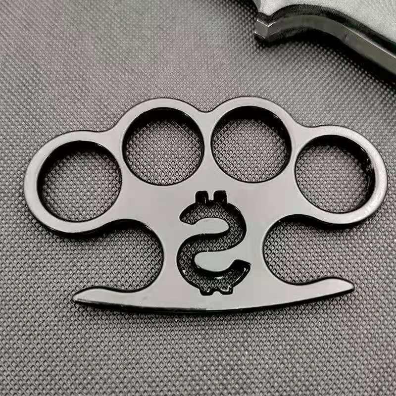 2021Alloy finger tiger four finger self-defense weapon portable hand clasp fist finger martial arts self-defense combat training equipment
2021Alloy finger tiger four finger self-defense weapon portable hand clasp fist finger martial arts self-defense combat training equipment