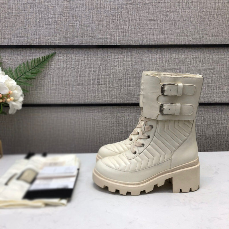 Best quality women boots fashion luxury women's boot with Interlocking designer chevron boots winter Martin booties designer boots, Black
Best quality women boots fashion luxury women's boot with Interlocking designer chevron boots winter Martin booties designer boots, Black