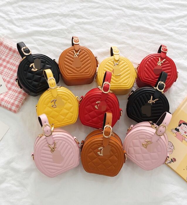 Summer designerrs children handbag baby shoulder bag letter print girls handbags kids purse factory price supply, Black
Summer designerrs children handbag baby shoulder bag letter print girls handbags kids purse factory price supply, Black