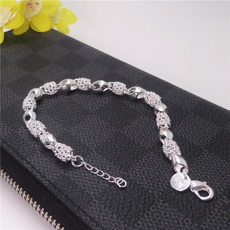 Charm Bracelets Color Jewelry Hollow Out Bead Bracelet Fashion For Women Crystal Bangles Christmas Gift, Golden;silver
Charm Bracelets Color Jewelry Hollow Out Bead Bracelet Fashion For Women Crystal Bangles Christmas Gift, Golden;silver