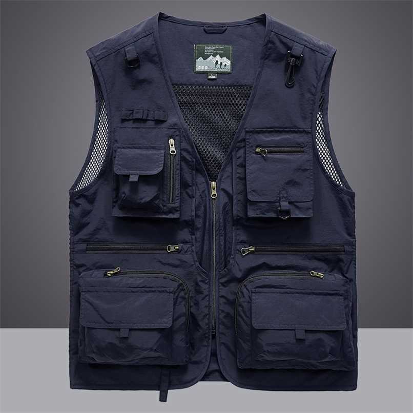 Waistcoat Vest Jacket Men Multi-Pocket Classic Male Sleeveless Coat Outdoor Pographer Fishing Jackets 5XL Vest Travel Clothes 211108, Green
Waistcoat Vest Jacket Men Multi-Pocket Classic Male Sleeveless Coat Outdoor Pographer Fishing Jackets 5XL Vest Travel Clothes 211108, Green
