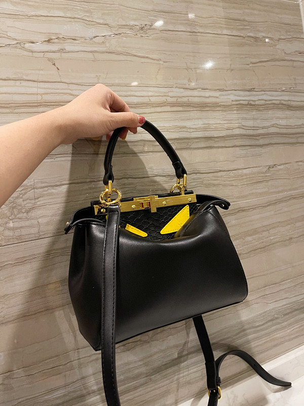 Ladies brand handbags large capacity fashion leather shoulder bag new ladies designer messenger casual wallet, Freight difference;please do not order
Ladies brand handbags large capacity fashion leather shoulder bag new ladies designer messenger casual wallet, Freight difference;please do not order