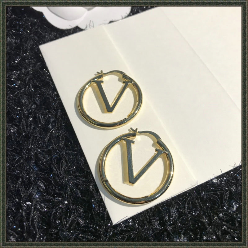 Womens 925 Silver Earrings Luxurys Designers Earrings Studs Jewelry Ear Stud Boucles D'oreilles Fashion Orecchini Letter Earring Studs Gift
Womens 925 Silver Earrings Luxurys Designers Earrings Studs Jewelry Ear Stud Boucles D'oreilles Fashion Orecchini Letter Earring Studs Gift